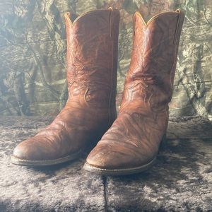 Justin chestnut leather Western boots, size 10 1/2